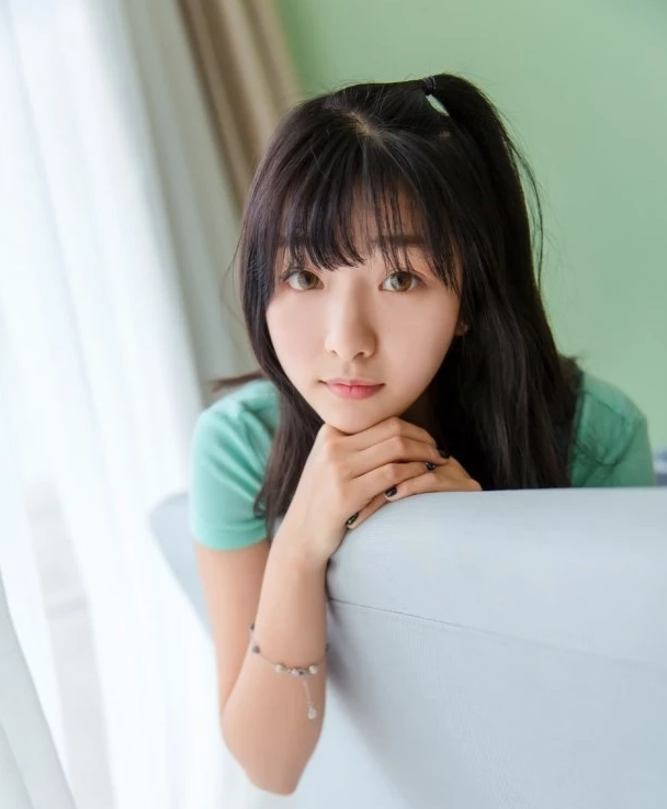 [Kimoe 激萌文化] Vol.001 遐想少女-球球 [41P-611M]